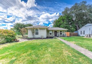237 Mclemore Drive, Alvin, TX 77511
