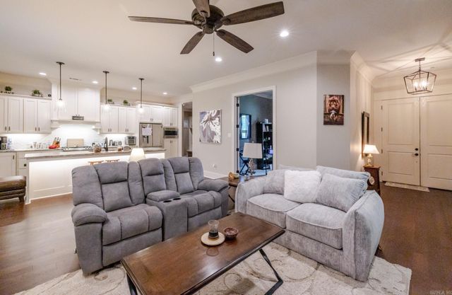 828 Millers glen Drive, Sherwood, AR 72120