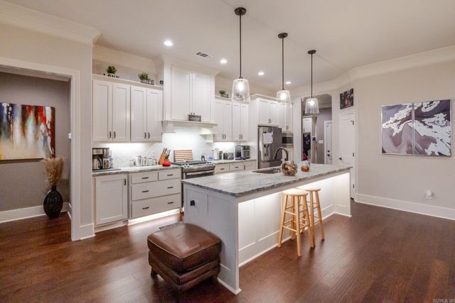 828 Millers glen Drive, Sherwood, AR 72120