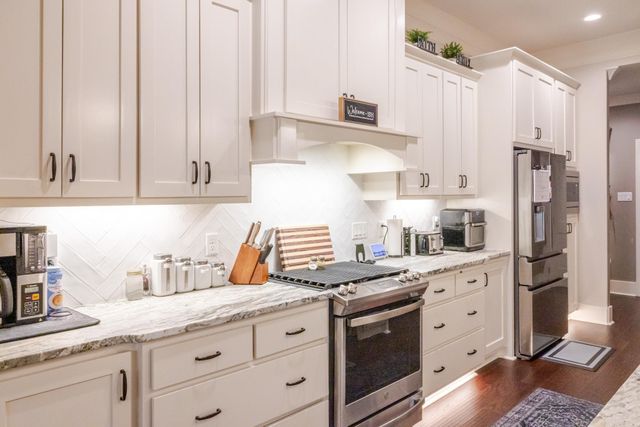 828 Millers glen Drive, Sherwood, AR 72120