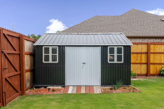 828 Millers glen Drive, Sherwood, AR 72120