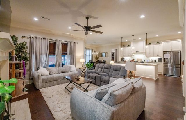 828 Millers glen Drive, Sherwood, AR 72120