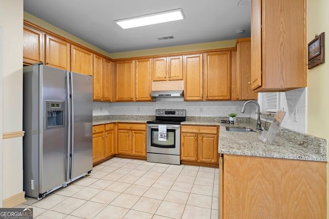 2050 Wildcat Cliffs Way, Lawrenceville, GA 30043
