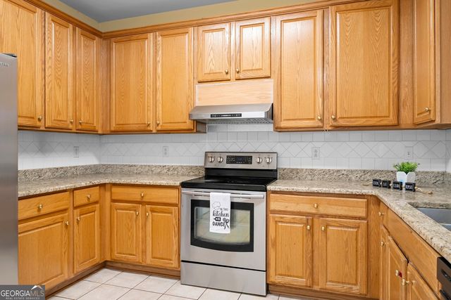 2050 Wildcat Cliffs Way, Lawrenceville, GA 30043