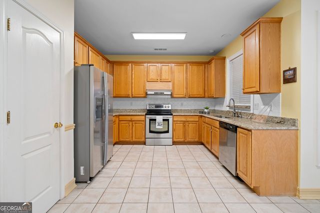 2050 Wildcat Cliffs Way, Lawrenceville, GA 30043
