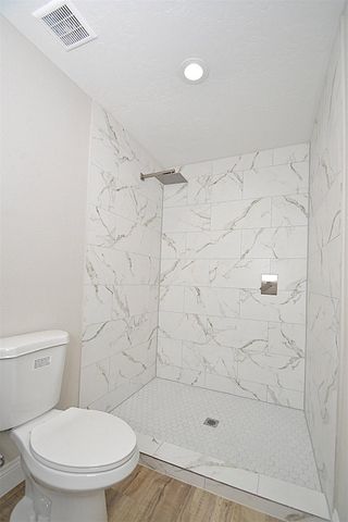 911 Whitaker Avenue, Pasadena, TX 77506