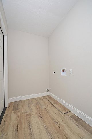 911 Whitaker Avenue, Pasadena, TX 77506