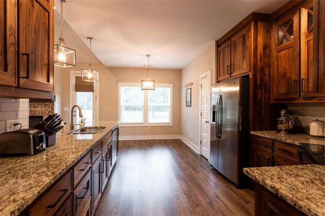 301 Savannah Drive, Mansfield, GA 30055
