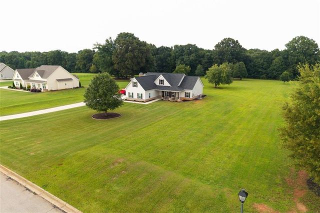 301 Savannah Drive, Mansfield, GA 30055