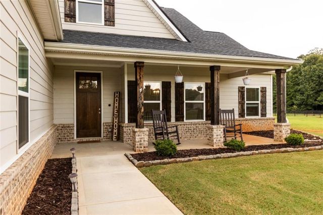 301 Savannah Drive, Mansfield, GA 30055