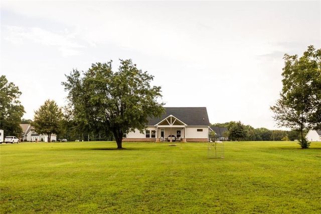 301 Savannah Drive, Mansfield, GA 30055