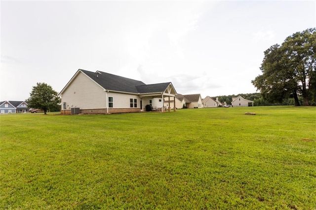 301 Savannah Drive, Mansfield, GA 30055