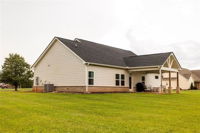 301 Savannah Drive, Mansfield, GA 30055