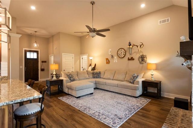 301 Savannah Drive, Mansfield, GA 30055