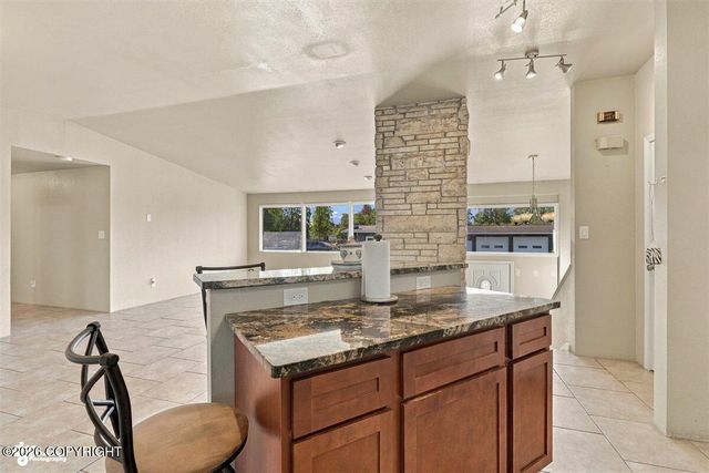 2307 W 32nd Avenue, Anchorage, AK 99517
