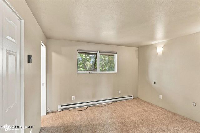 2307 W 32nd Avenue, Anchorage, AK 99517