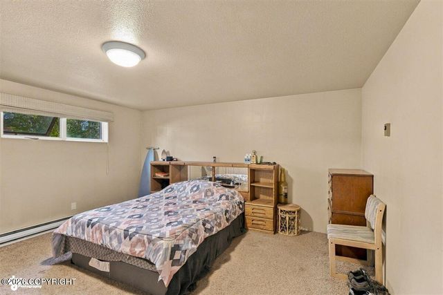 2307 W 32nd Avenue, Anchorage, AK 99517