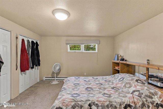 2307 W 32nd Avenue, Anchorage, AK 99517