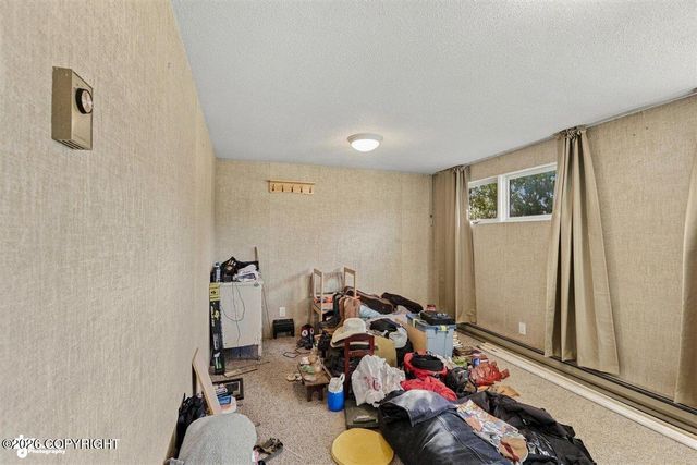 2307 W 32nd Avenue, Anchorage, AK 99517