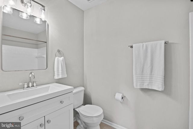 6022 WESTBOURNE PL, Centreville, VA 20120