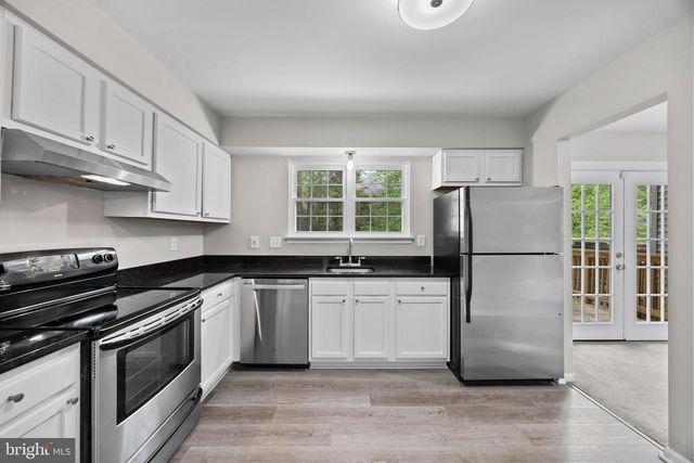 6022 WESTBOURNE PL, Centreville, VA 20120