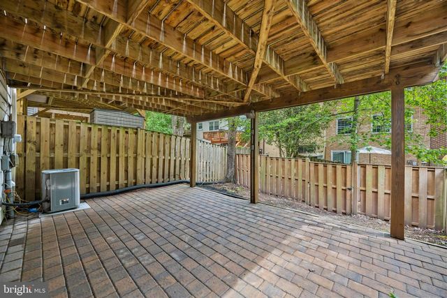 6022 WESTBOURNE PL, Centreville, VA 20120