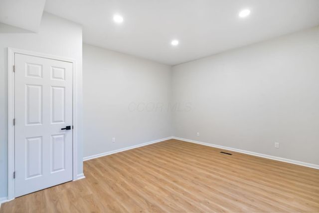 221 S Yale Avenue, Columbus, OH 43222