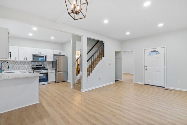 221 S Yale Avenue, Columbus, OH 43222