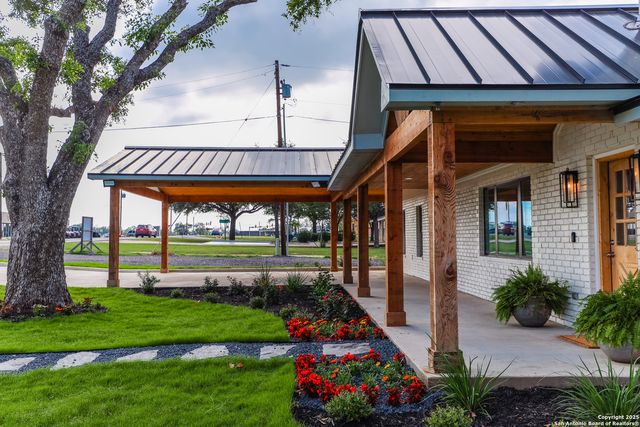 134 School, Poteet, TX 78065