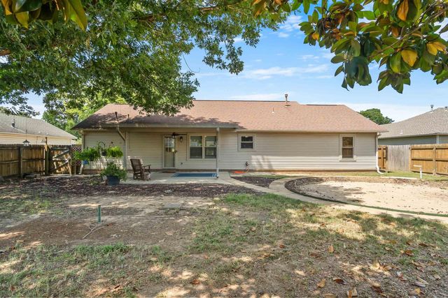 19 Buttercup Lane, Cabot, AR 72023