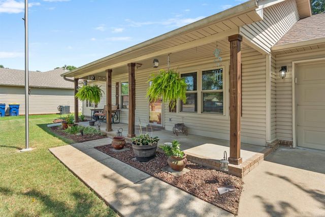 19 Buttercup Lane, Cabot, AR 72023