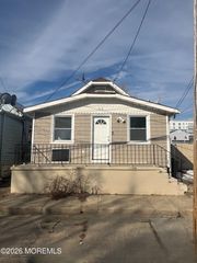 25 Oceanview Avenue Front, Keansburg, NJ 07734