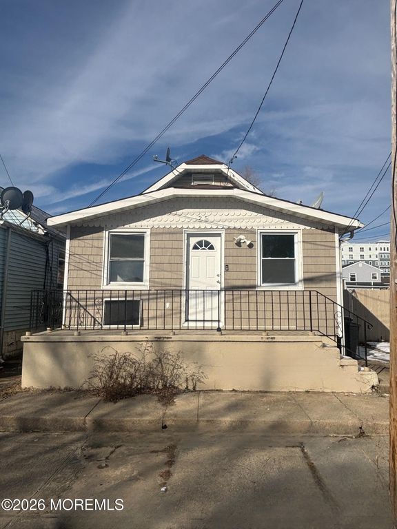 25 Oceanview Avenue Front, Keansburg, NJ 07734