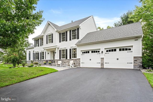 111 LAUREL DR, Robbinsville, NJ 08691