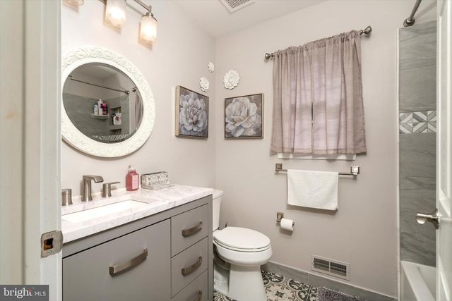 111 LAUREL DR, Robbinsville, NJ 08691
