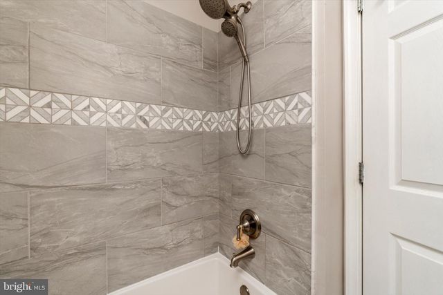 111 LAUREL DR, Robbinsville, NJ 08691