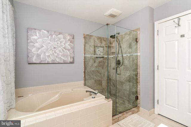 111 LAUREL DR, Robbinsville, NJ 08691