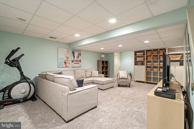 111 LAUREL DR, Robbinsville, NJ 08691
