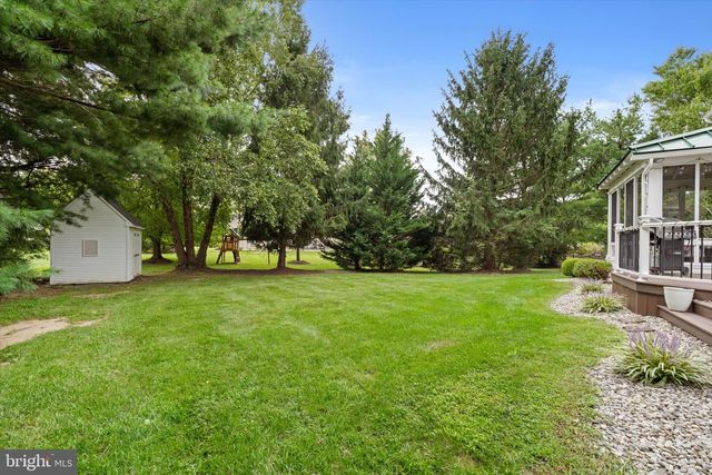 111 LAUREL DR, Robbinsville, NJ 08691