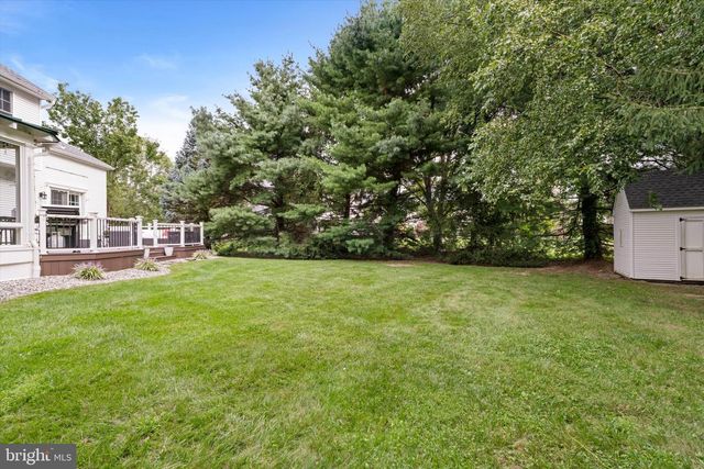 111 LAUREL DR, Robbinsville, NJ 08691