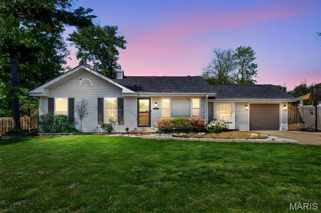 247 Old Ballwin Road, Ballwin, MO 63021