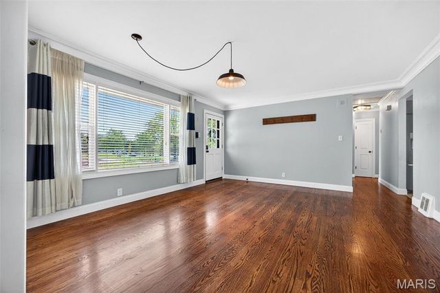 247 Old Ballwin Road, Ballwin, MO 63021