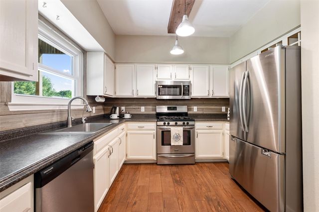 901 Forest TRL, Cedar Park, TX 78613