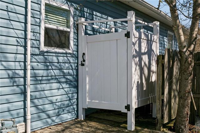 307 N First ST, Hampton, VA 23664