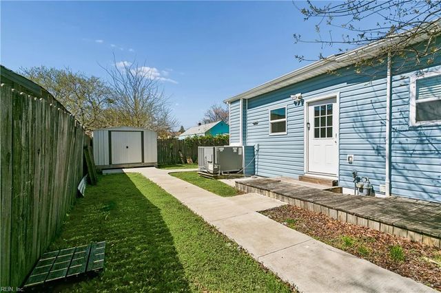 307 N First ST, Hampton, VA 23664