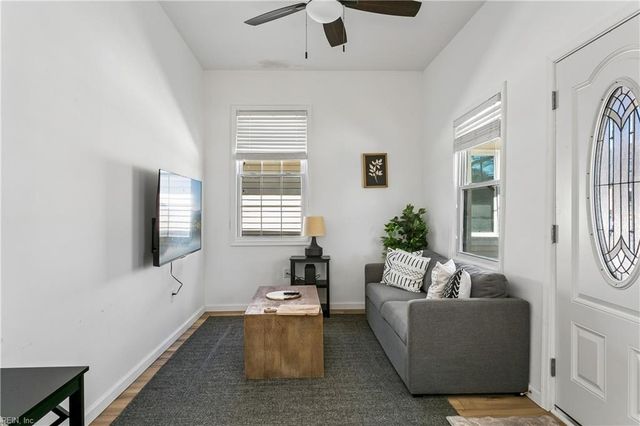 307 N First ST, Hampton, VA 23664