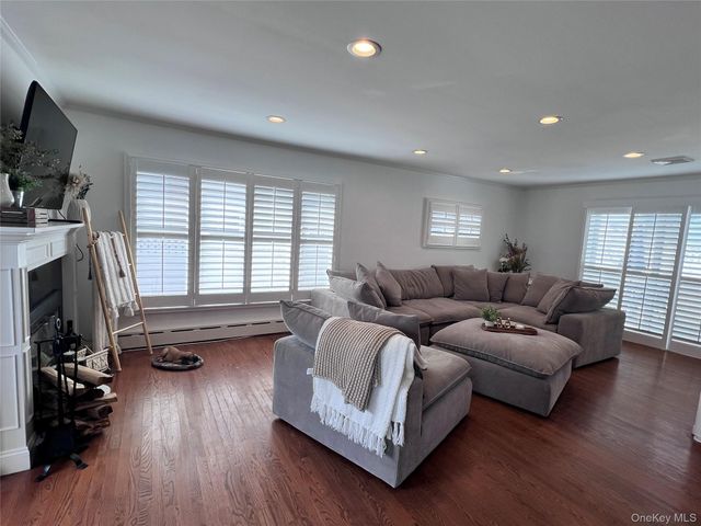 71 Boyd Street, Long Beach, NY 11561