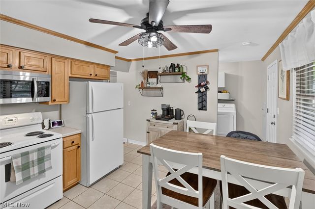 166 Pinewood Drive, Elyria, OH 44035