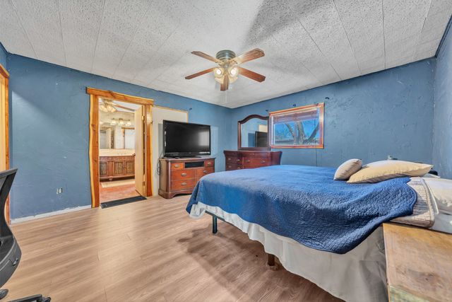 5920 Walnut Creek Drive, Granbury, TX 76049