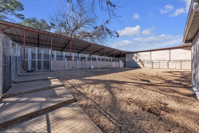 5920 Walnut Creek Drive, Granbury, TX 76049